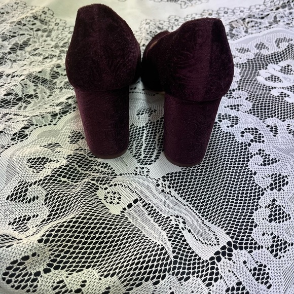 Nine West Dark Purple Velvet Pumps - Picture 4 of 6